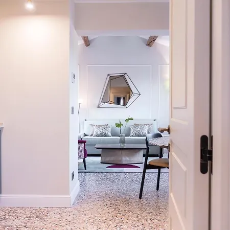 Be Mate Ponte Di Rialto Aparthotel Venice