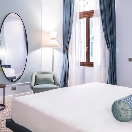 Be Mate Ponte Di Rialto Aparthotel 4*