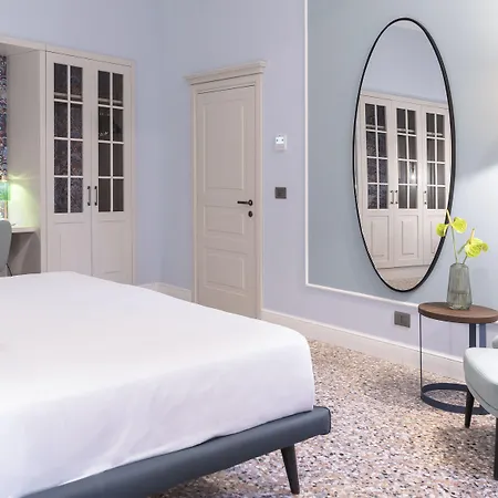 Be Mate Ponte Di Rialto Aparthotel 4*