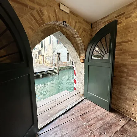 Be Mate Ponte Di Rialto Venice