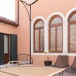 Be Mate Ponte Di Rialto Венеция